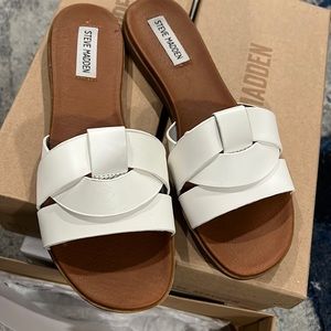 Steve Madden Vivien Sandals in White Leather 7.0